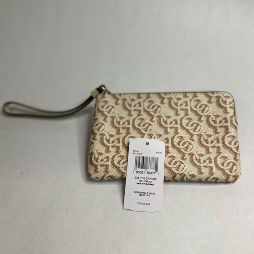 BNWT Coach Corner Zip Wristlet in Signature Canvas | Beige Monogram